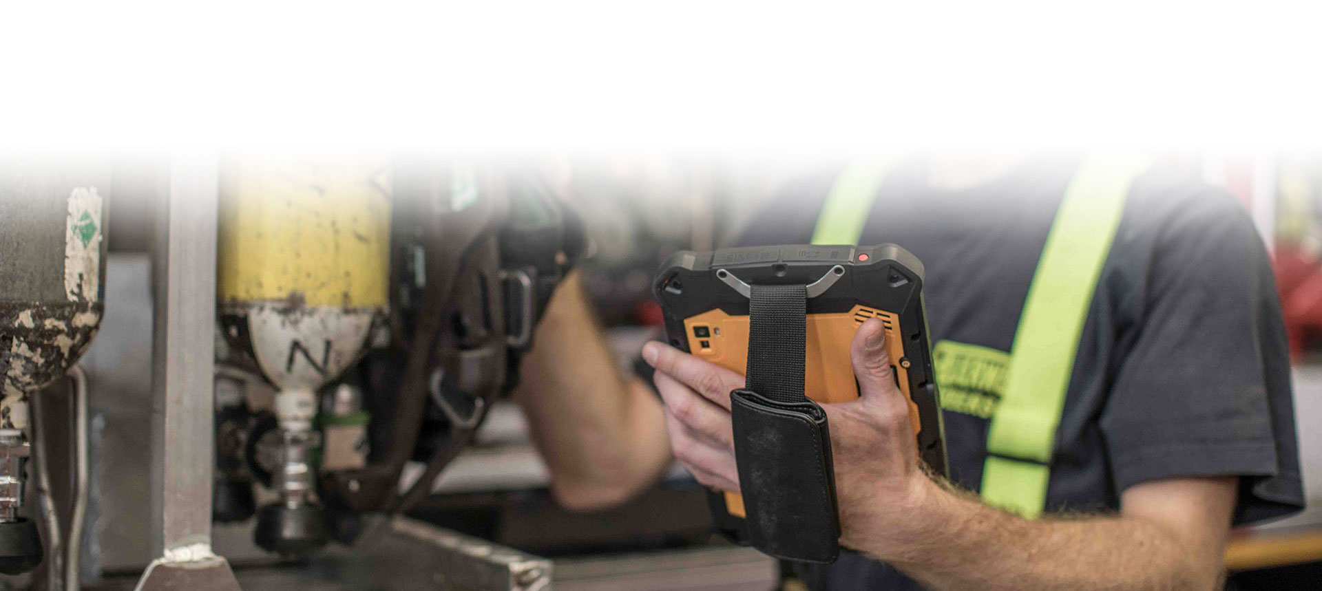 安卓工业平板/GPS/加固三防/手持/便携/4G通话