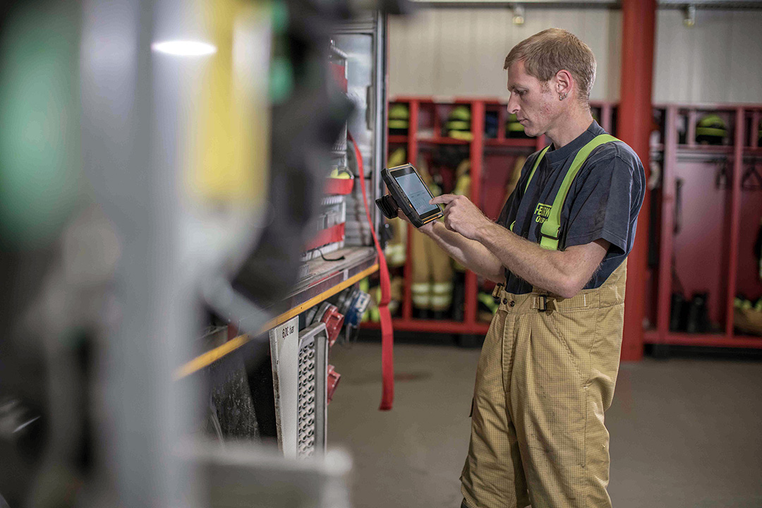 全加固8寸屏,朗界4G工业平板电脑RG930i来了! 全加固8寸屏,朗界4G工业平板电脑RG930i来了!